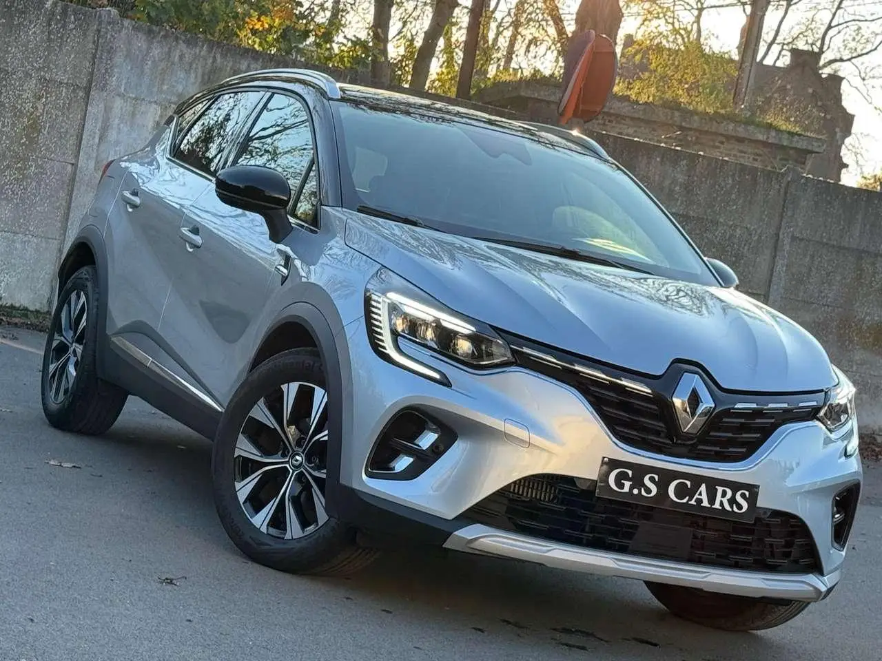 Photo 1 : Renault Captur 2024 Petrol