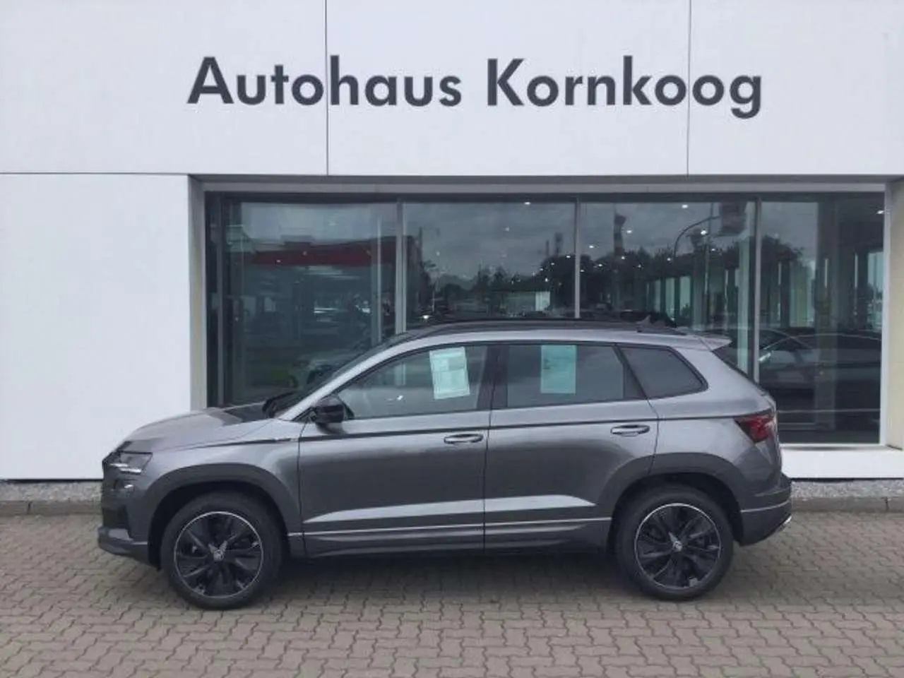 Photo 1 : Skoda Karoq 2024 Petrol