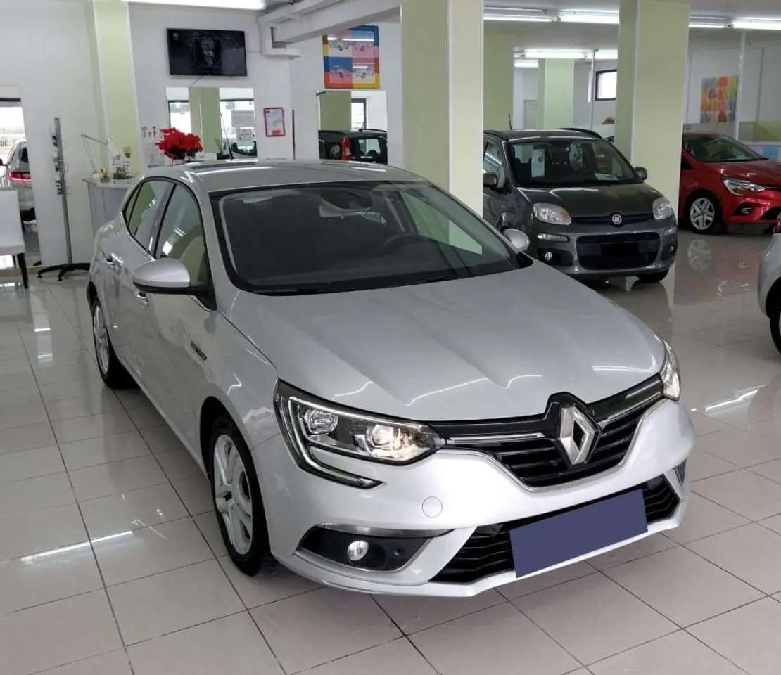 Photo 1 : Renault Megane 2020 Diesel