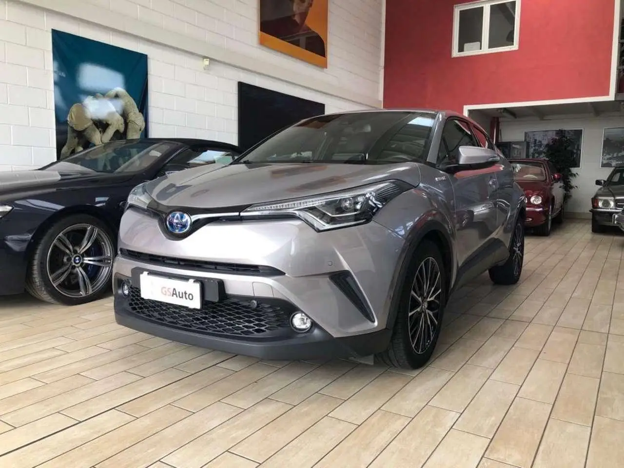 Photo 1 : Toyota C-hr 2018 Petrol