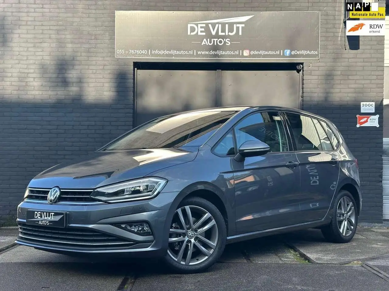 Photo 1 : Volkswagen Golf 2018 Petrol