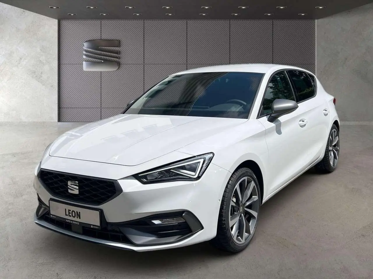 Photo 1 : Seat Leon 2024 Petrol