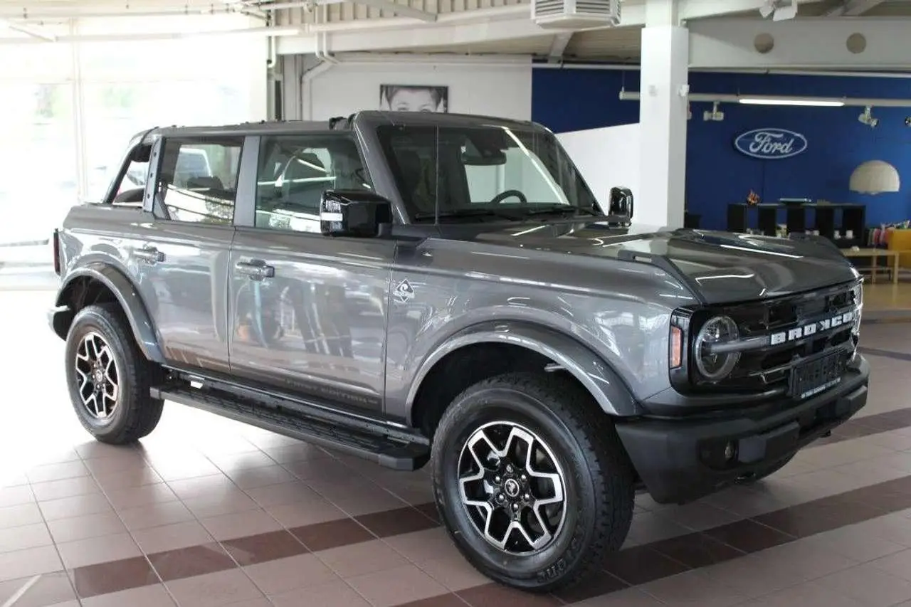 Photo 1 : Ford Bronco 2024 Essence