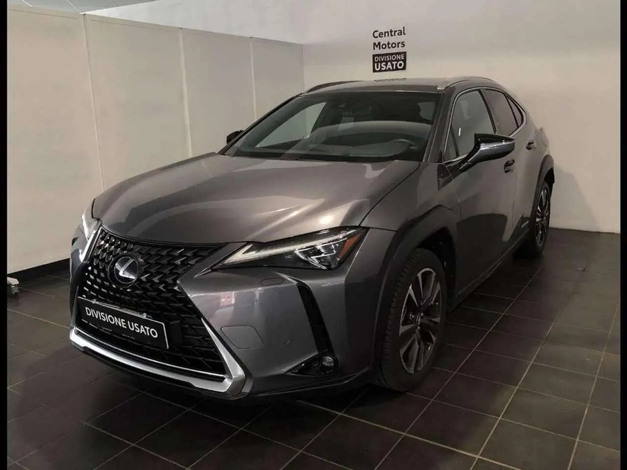 Photo 1 : Lexus Ux 2020 Hybrid