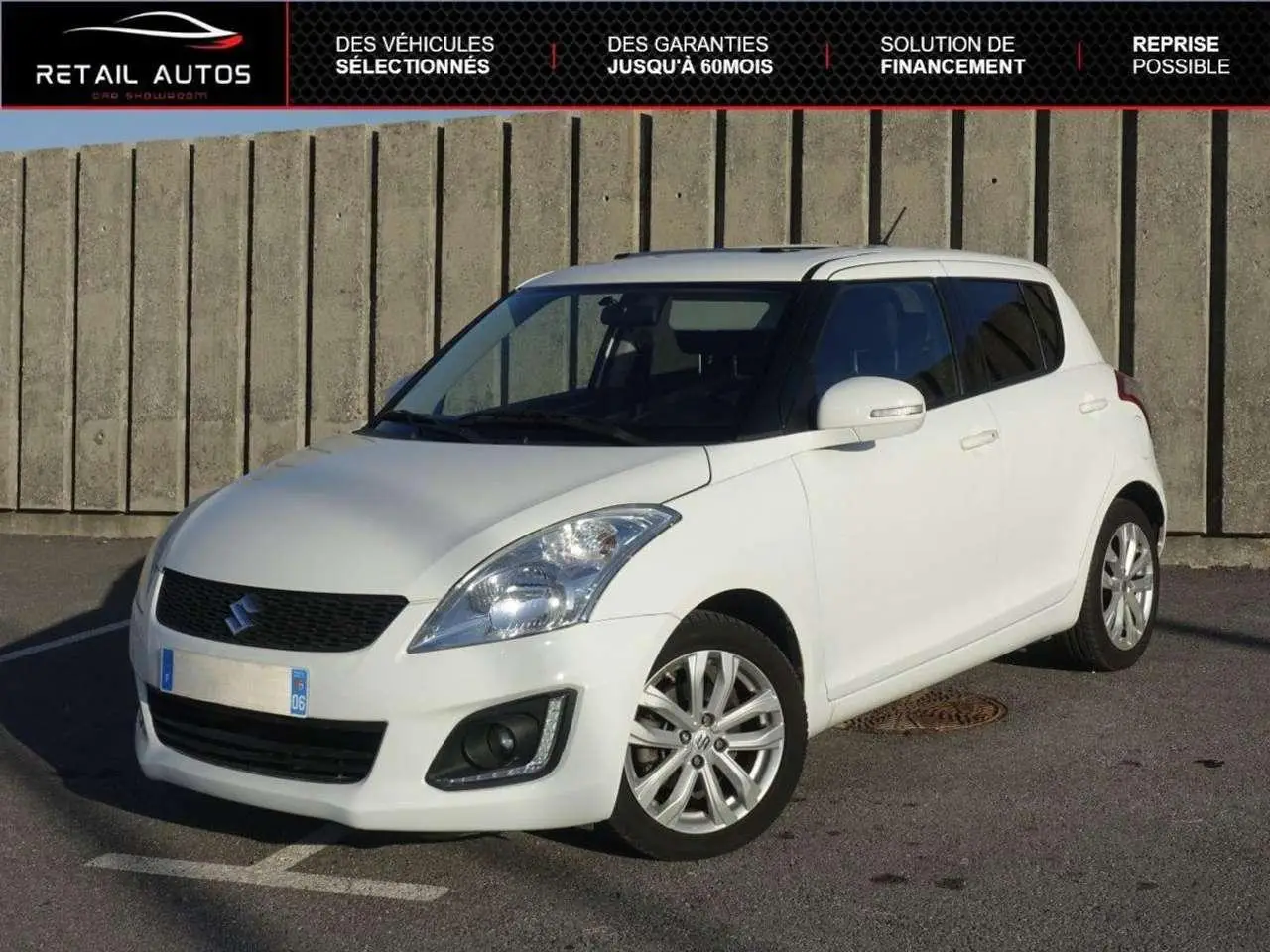 Photo 1 : Suzuki Swift 2016 Petrol