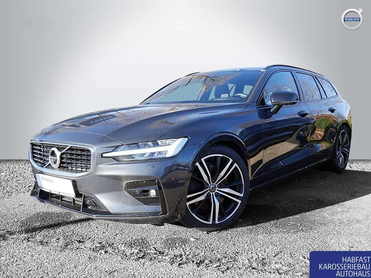 Photo 1 : Volvo V60 2019 Essence