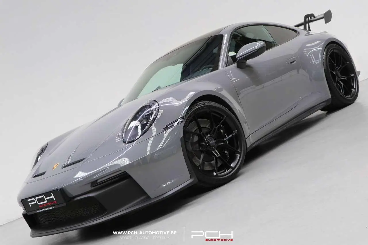 Photo 1 : Porsche 992 2022 Essence