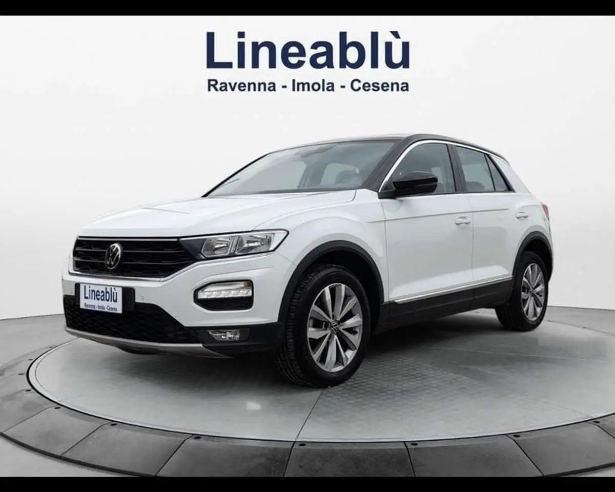 Photo 1 : Volkswagen T-roc 2021 Essence