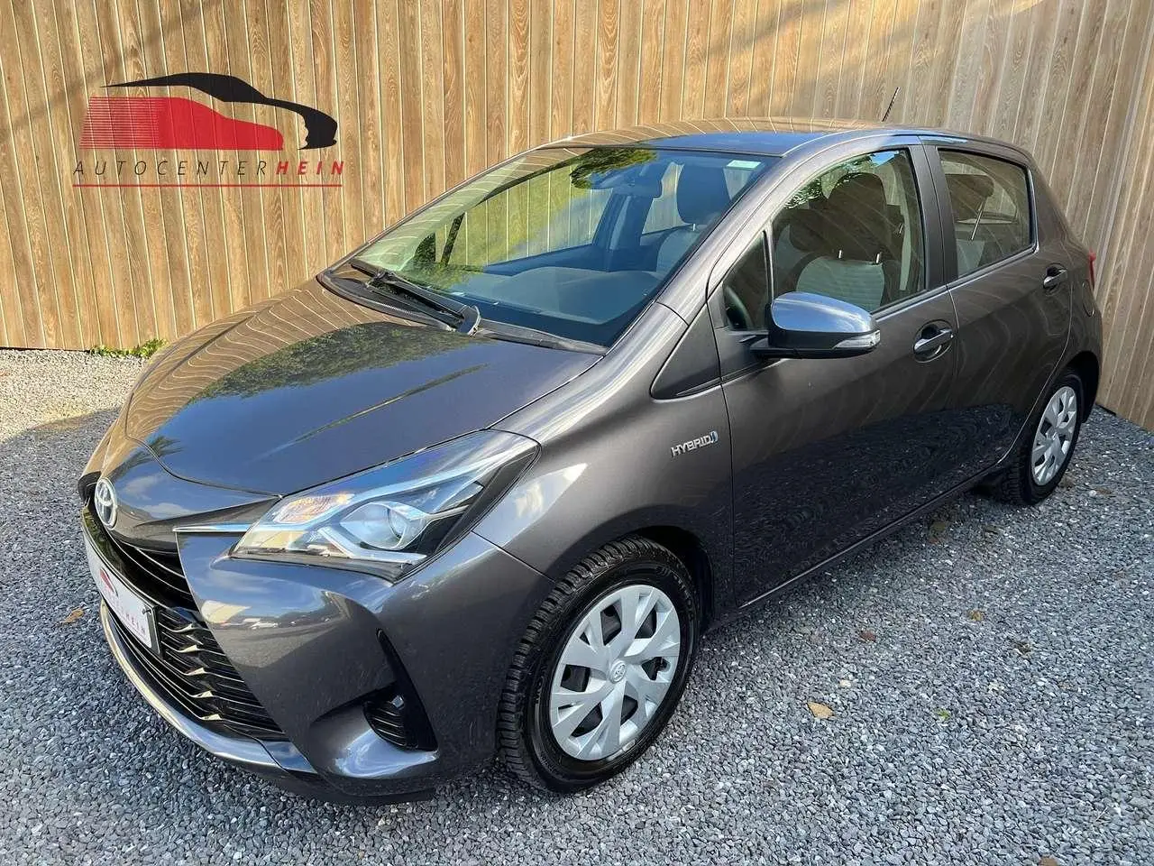 Photo 1 : Toyota Yaris 2020 Petrol