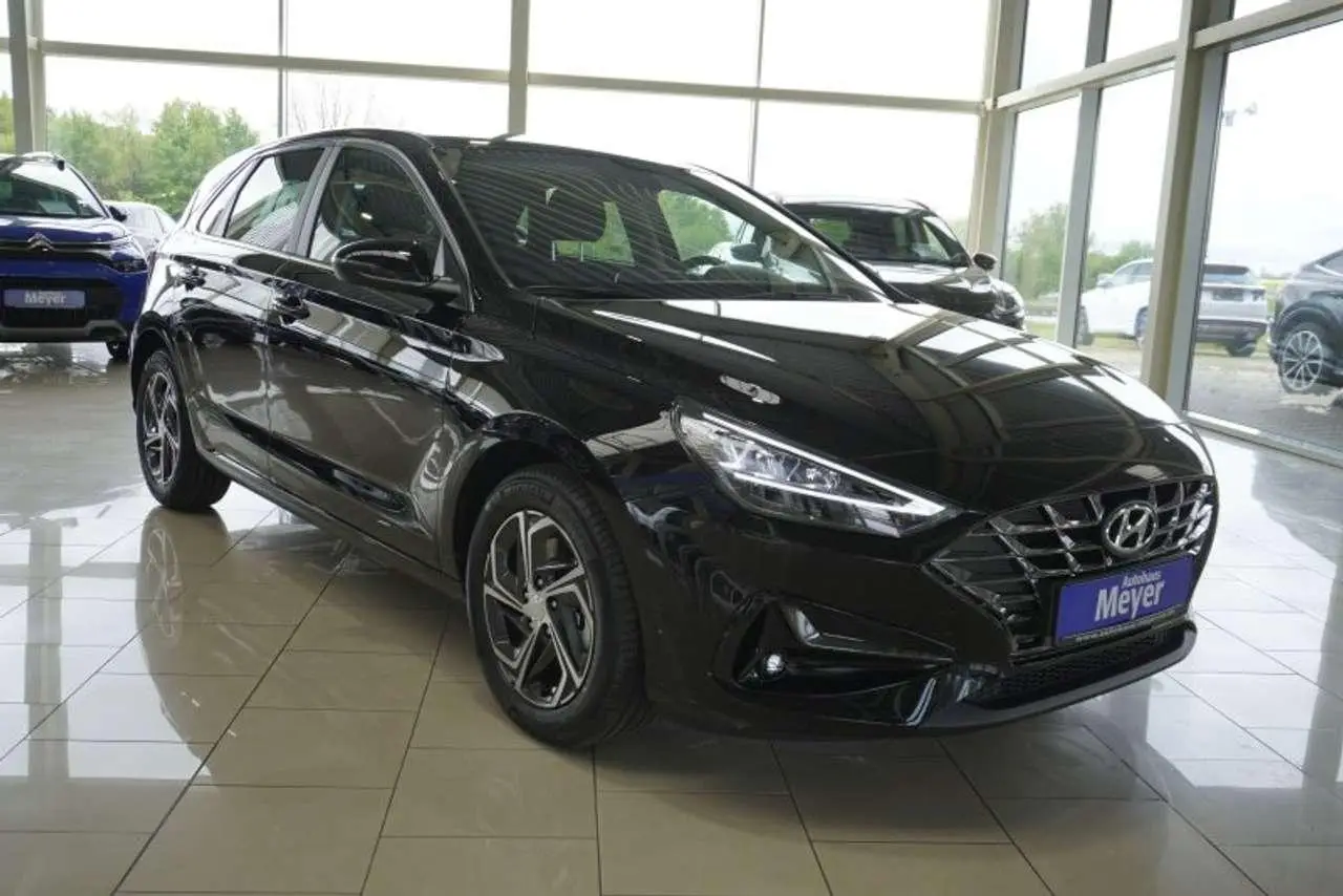 Photo 1 : Hyundai I30 2024 Petrol