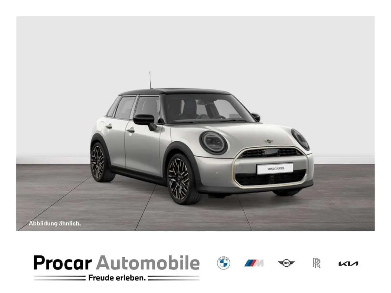 Photo 1 : Mini Cooper 2024 Petrol