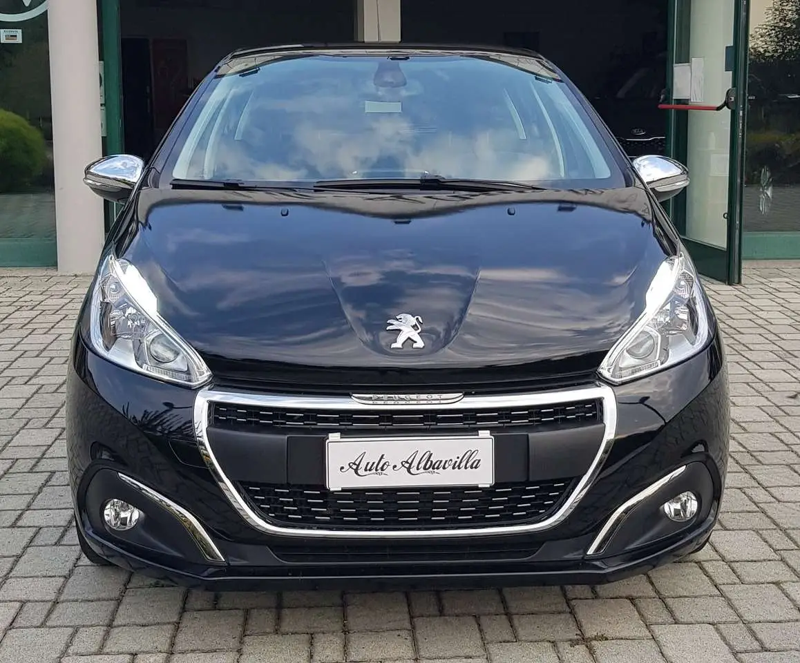 Photo 1 : Peugeot 208 2019 Petrol