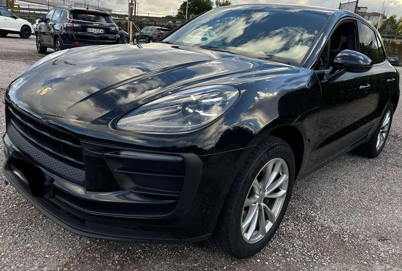 Photo 1 : Porsche Macan 2022 Petrol