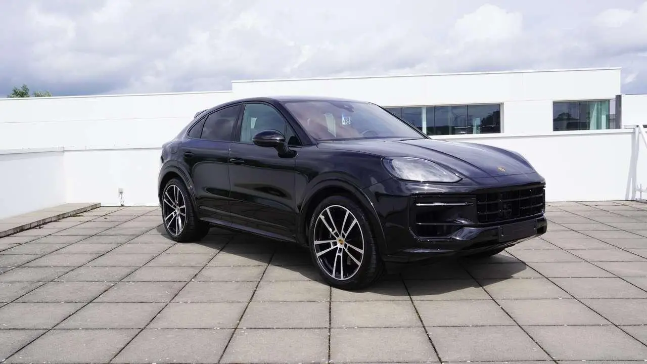 Photo 1 : Porsche Cayenne 2024 Hybrid