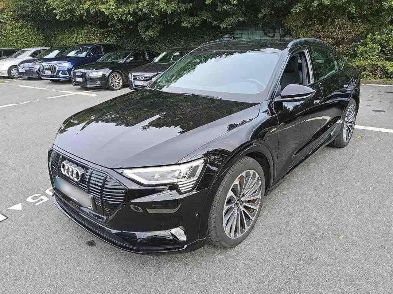 Photo 1 : Audi E-tron 2022 Électrique