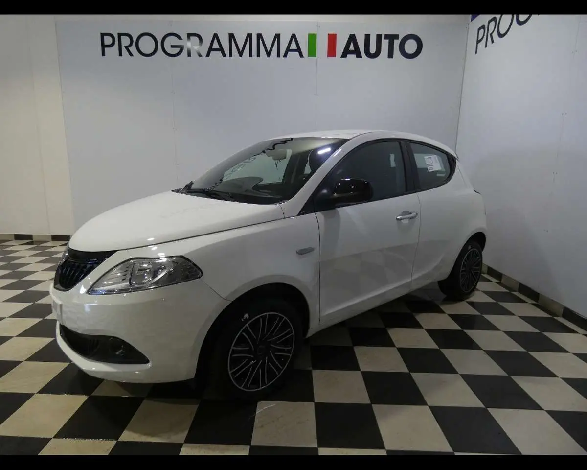 Photo 1 : Lancia Ypsilon 2024 Hybride