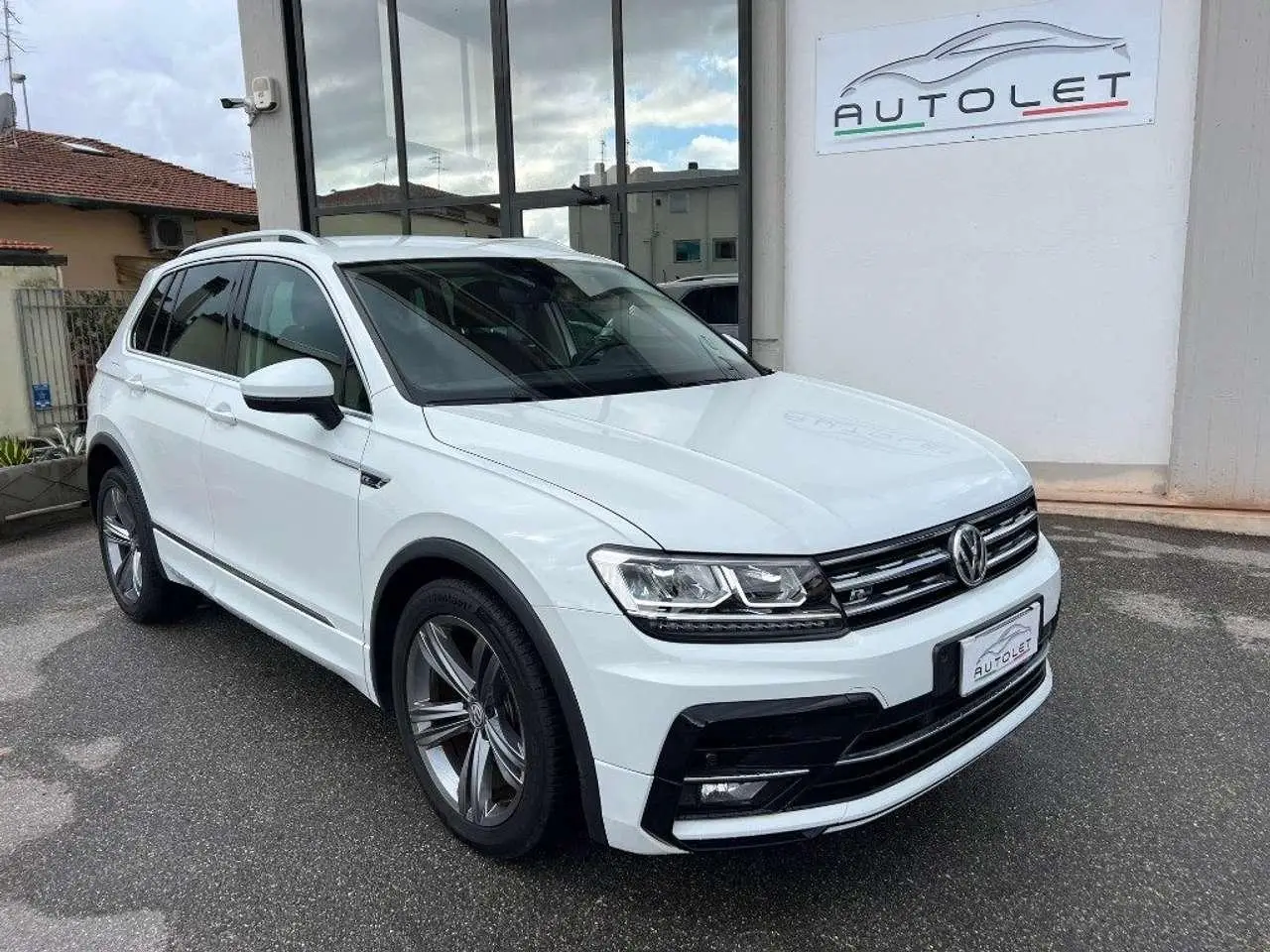 Photo 1 : Volkswagen Tiguan 2018 Petrol