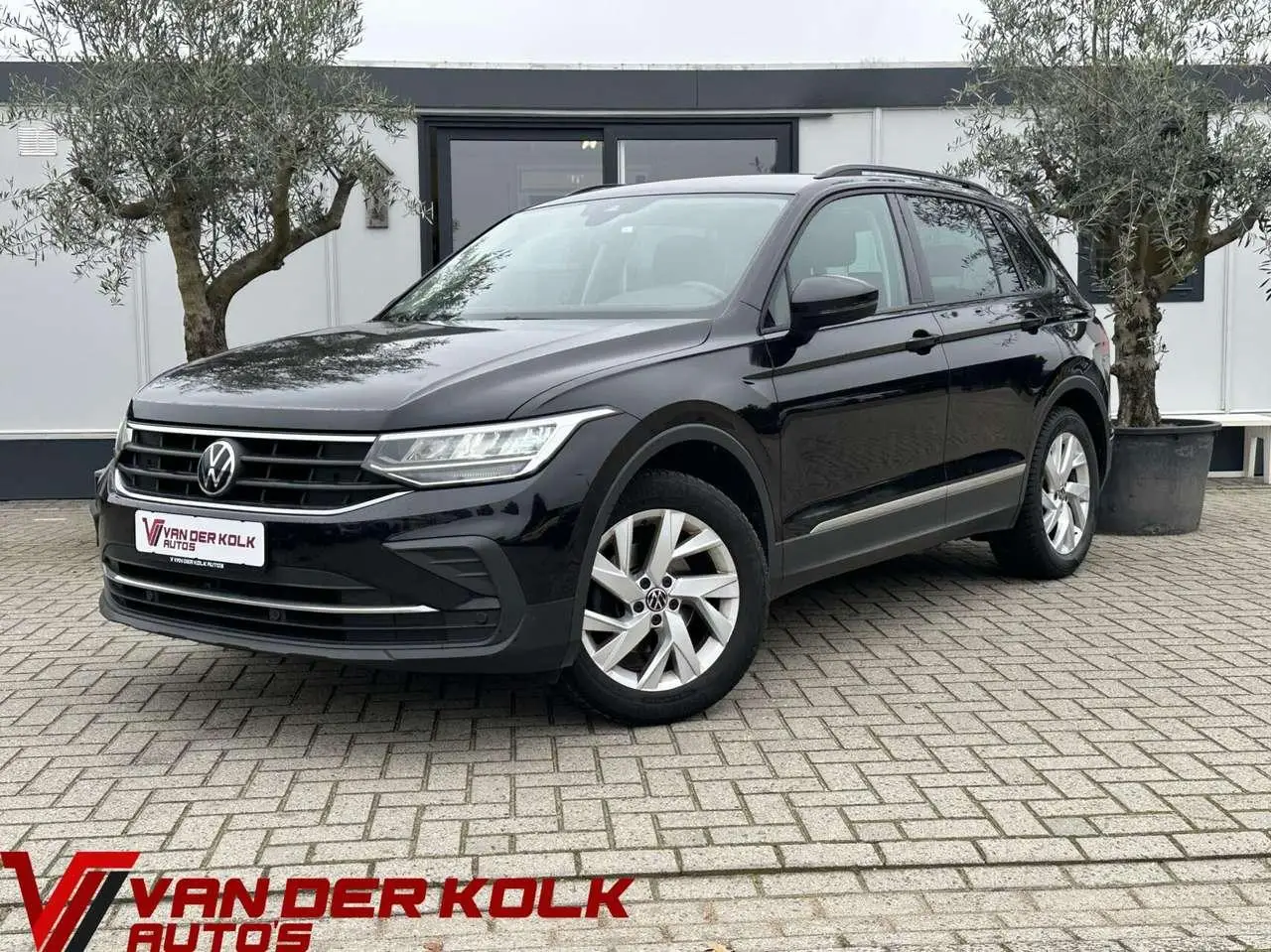 Photo 1 : Volkswagen Tiguan 2021 Essence