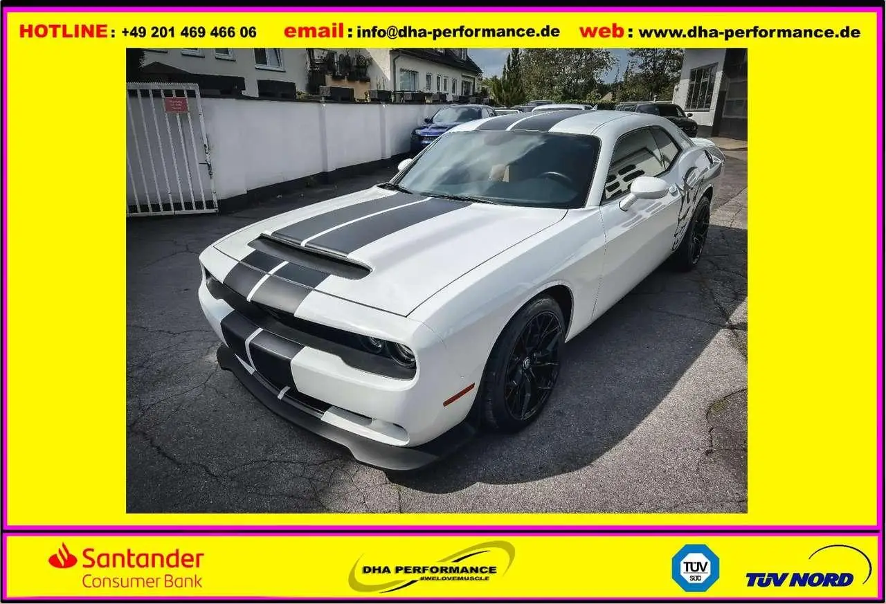 Photo 1 : Dodge Challenger 2022 Petrol