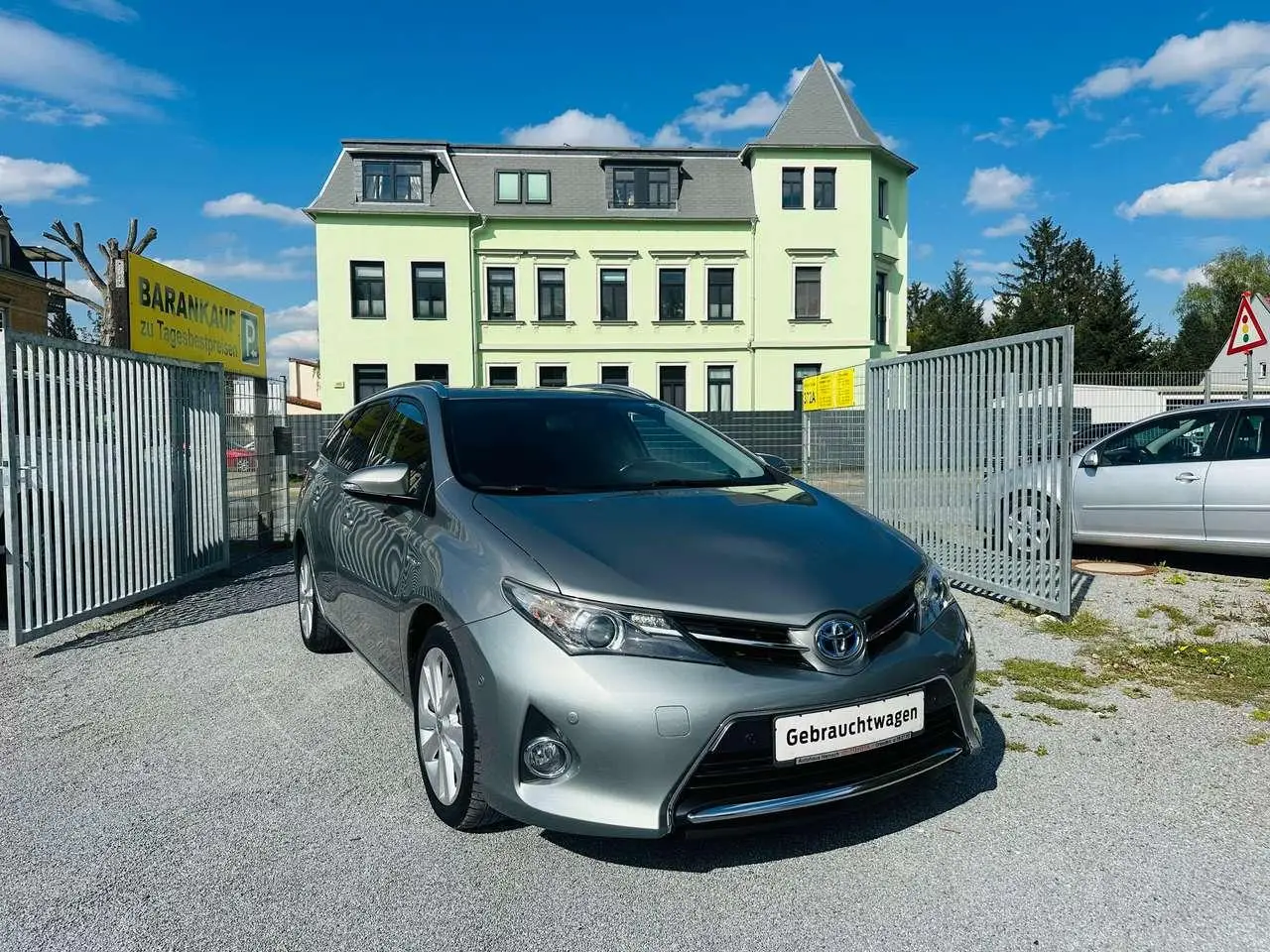 Photo 1 : Toyota Auris 2015 Hybride