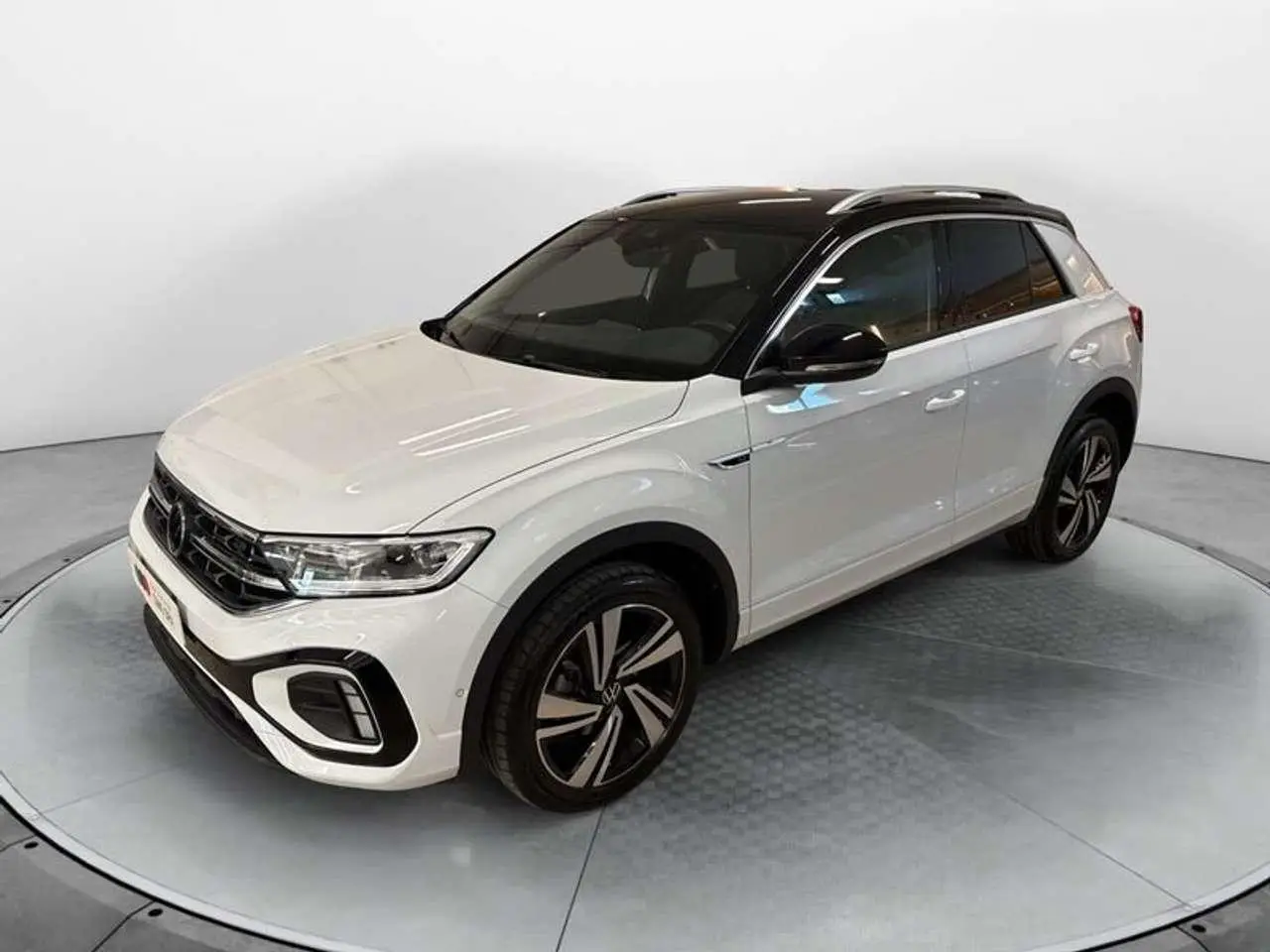 Photo 1 : Volkswagen T-roc 2022 Essence