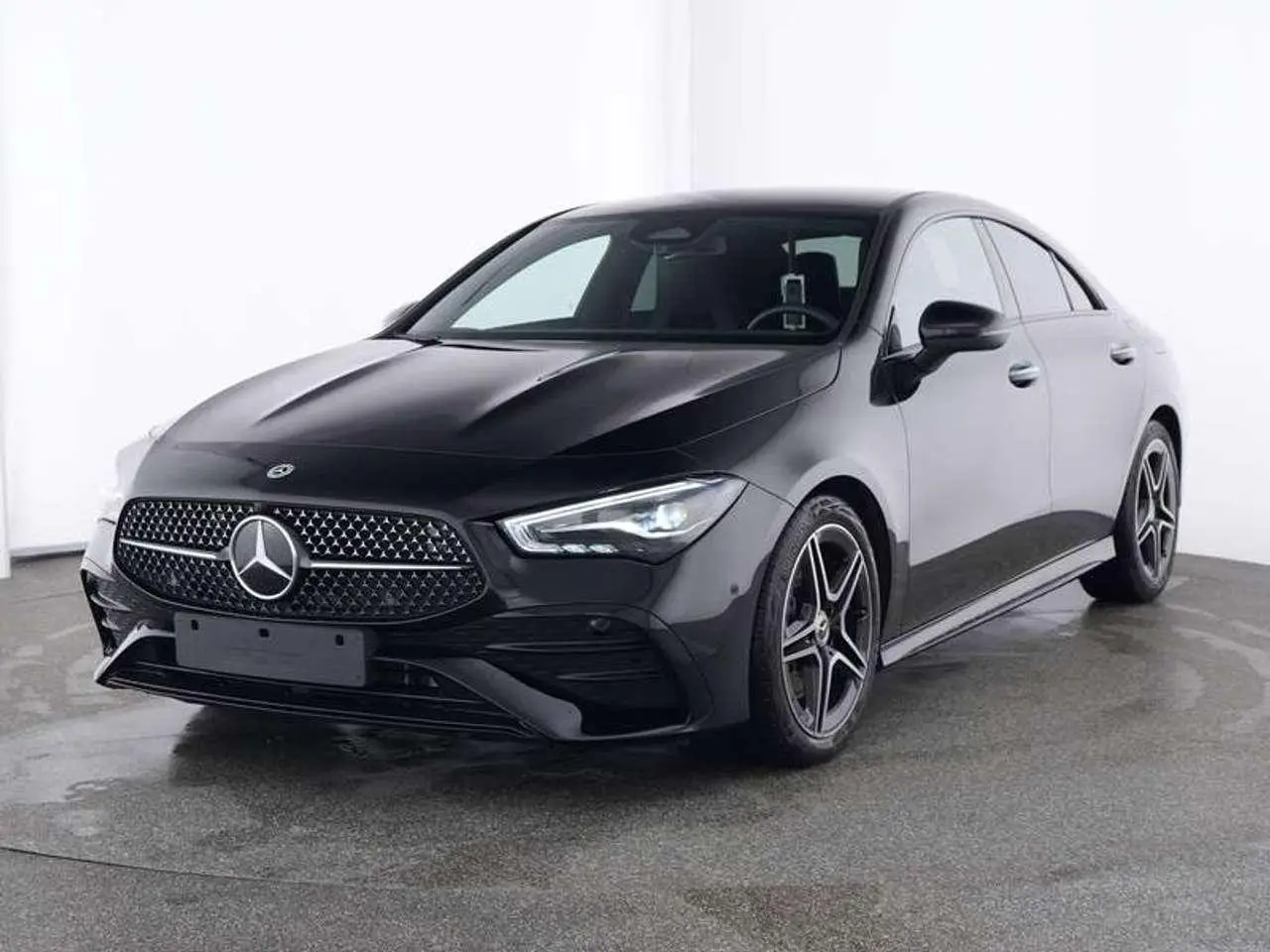 Photo 1 : Mercedes-benz Classe Cla 2023 Essence