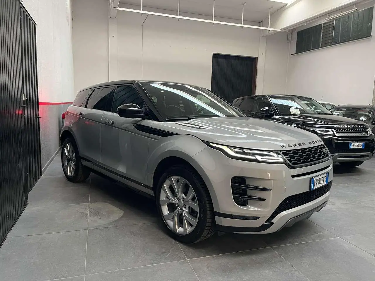 Photo 1 : Land Rover Range Rover Evoque 2020 Hybride