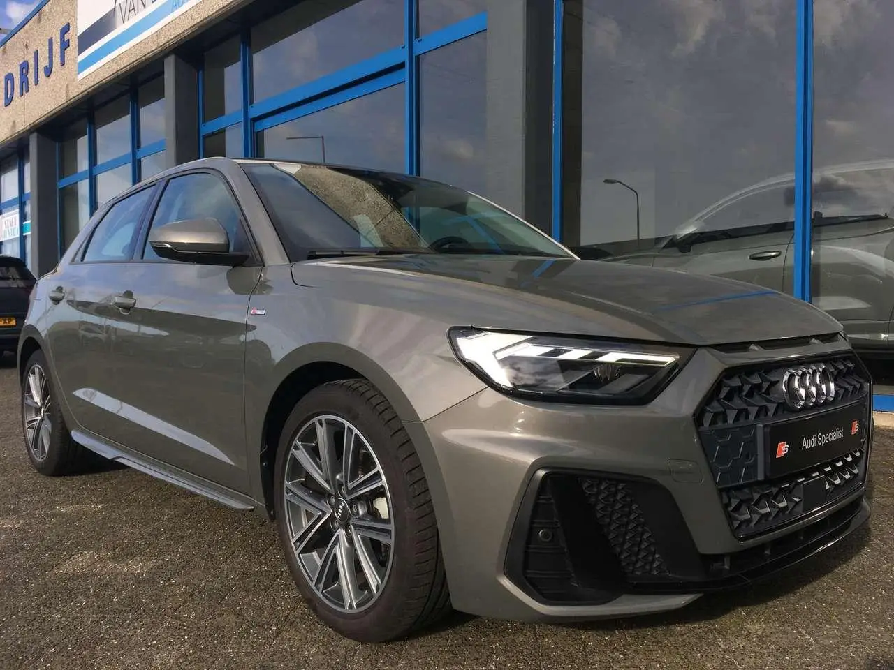 Photo 1 : Audi A1 2019 Petrol