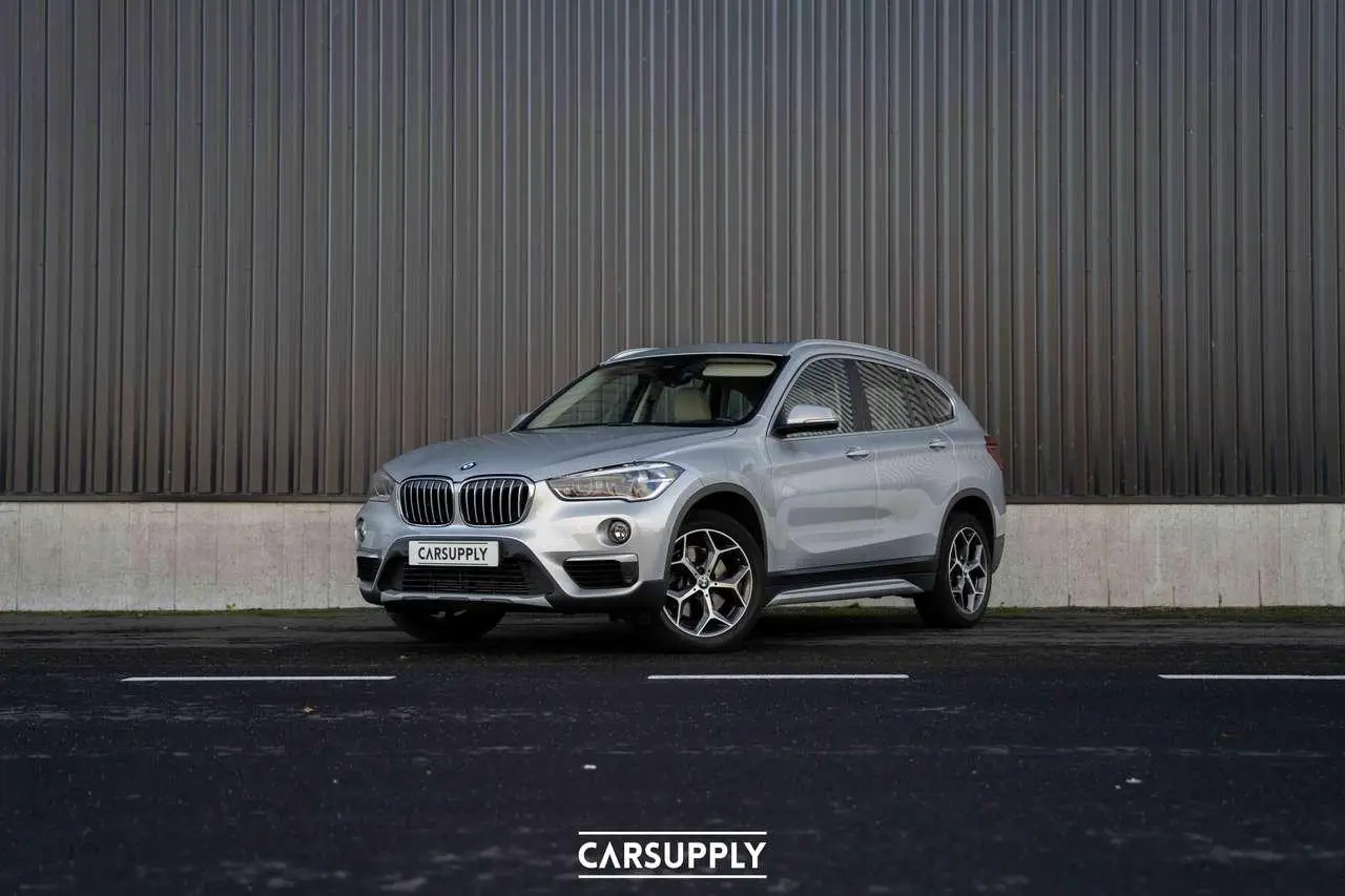 Photo 1 : Bmw X1 2018 Petrol