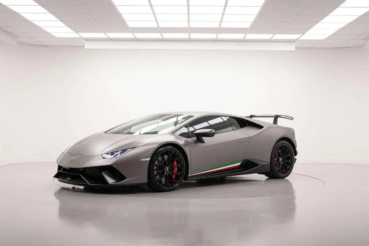 Photo 1 : Lamborghini Huracan 2018 Essence