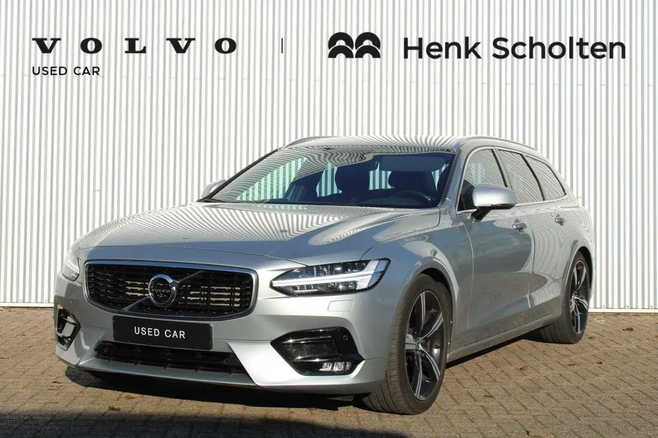 Photo 1 : Volvo V90 2017 Petrol