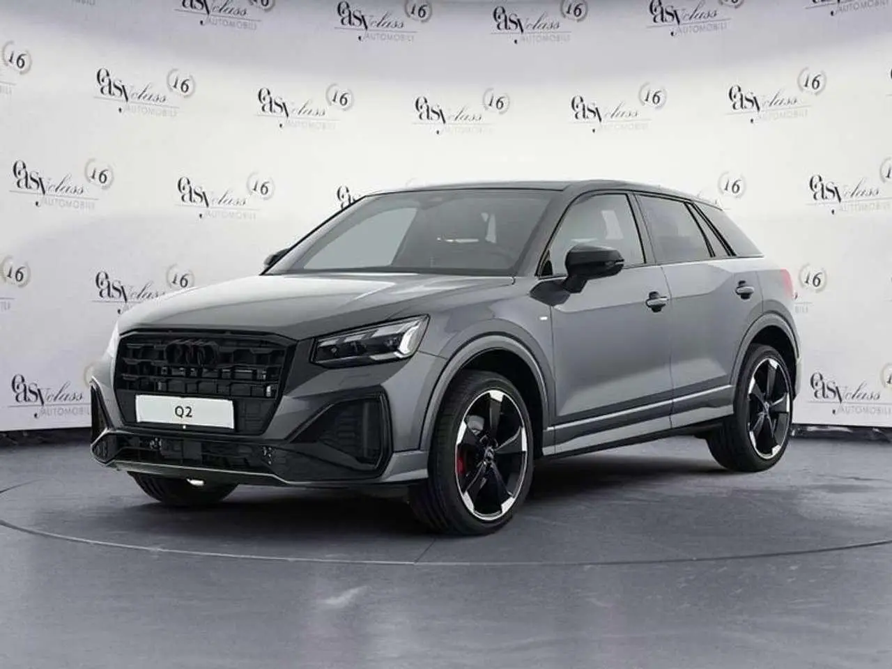 Photo 1 : Audi Q2 2024 Essence