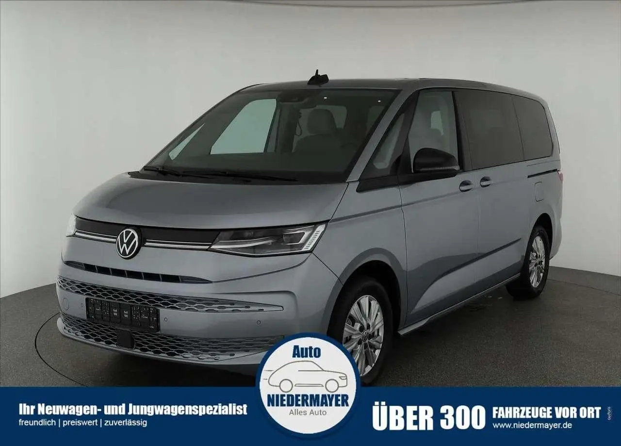 Photo 1 : Volkswagen T7 2023 Hybrid