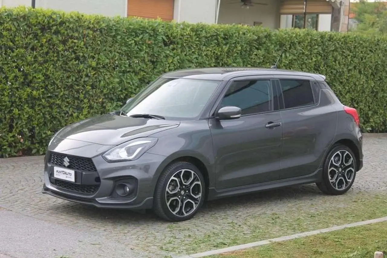 Photo 1 : Suzuki Swift 2022 Hybride