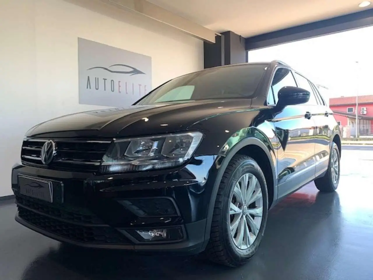 Photo 1 : Volkswagen Tiguan 2018 Diesel