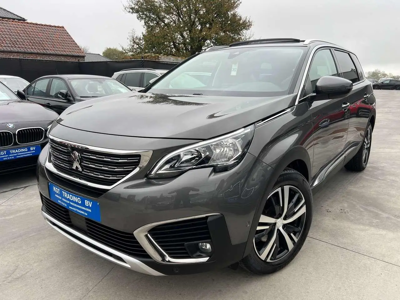 Photo 1 : Peugeot 5008 2018 Essence