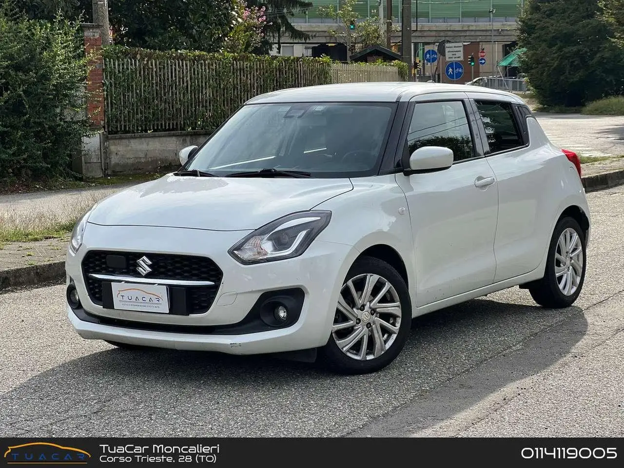 Photo 1 : Suzuki Swift 2021 Essence