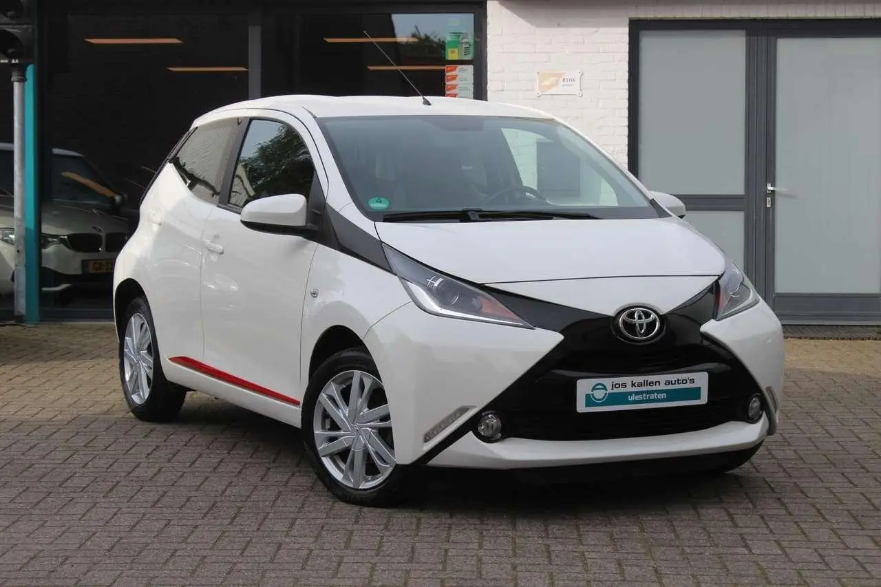 Photo 1 : Toyota Aygo 2017 Essence