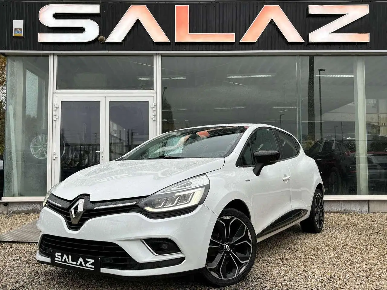 Photo 1 : Renault Clio 2018 Diesel