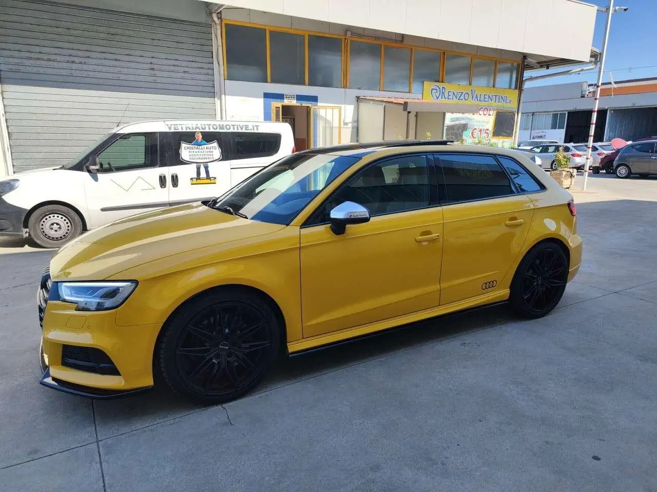 Photo 1 : Audi A3 2018 Petrol