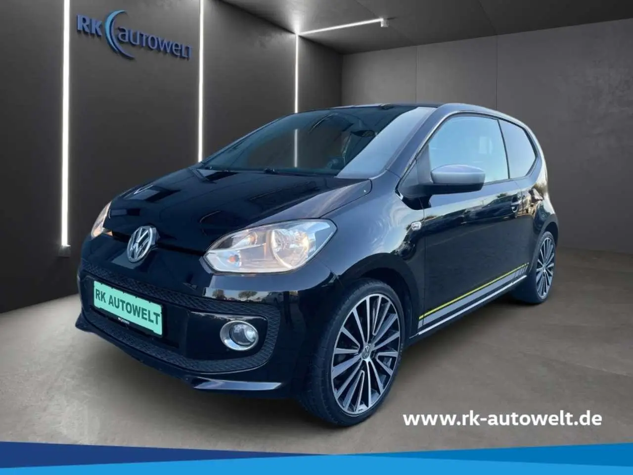 Photo 1 : Volkswagen Up! 2015 Petrol