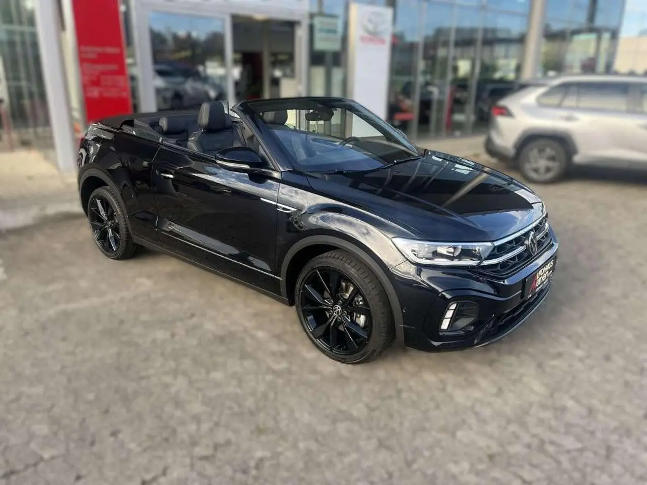 Photo 1 : Volkswagen T-roc 2022 Essence