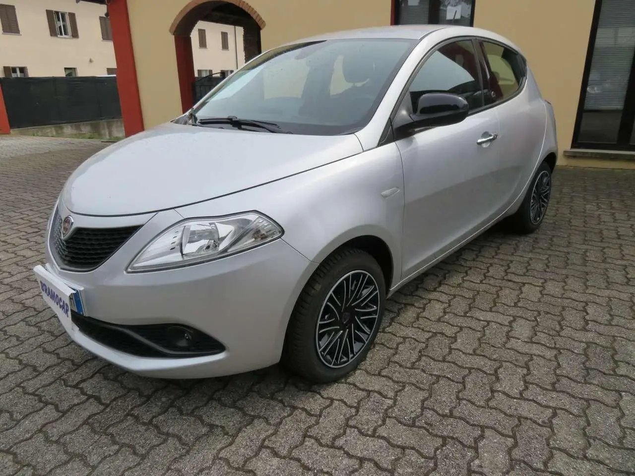 Photo 1 : Lancia Ypsilon 2021 Hybrid