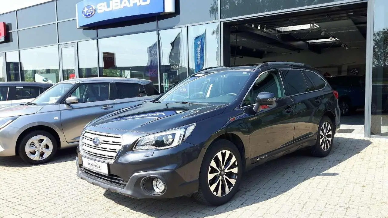 Photo 1 : Subaru Outback 2017 Essence