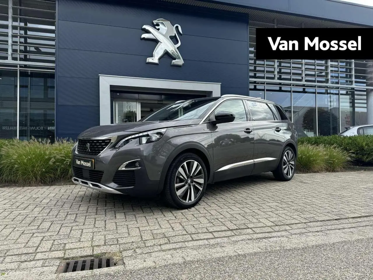 Photo 1 : Peugeot 5008 2020 Petrol