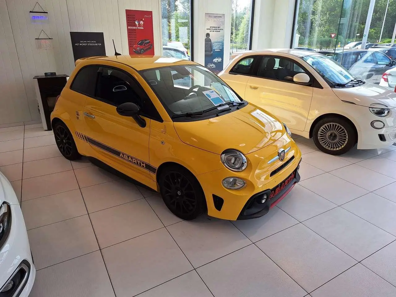 Photo 1 : Abarth 595 2022 Essence