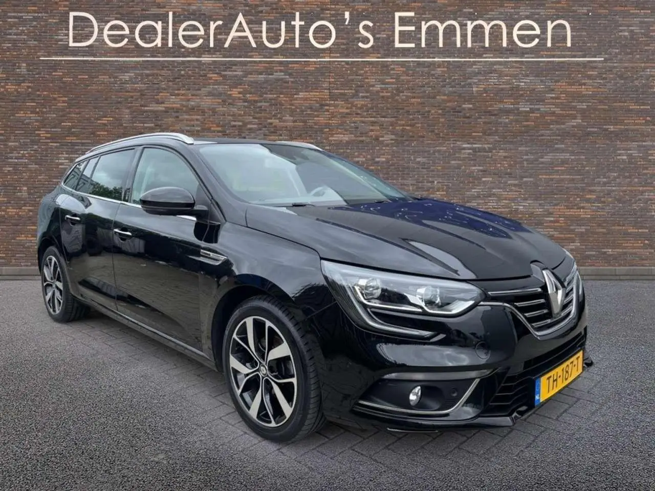 Photo 1 : Renault Megane 2018 Essence