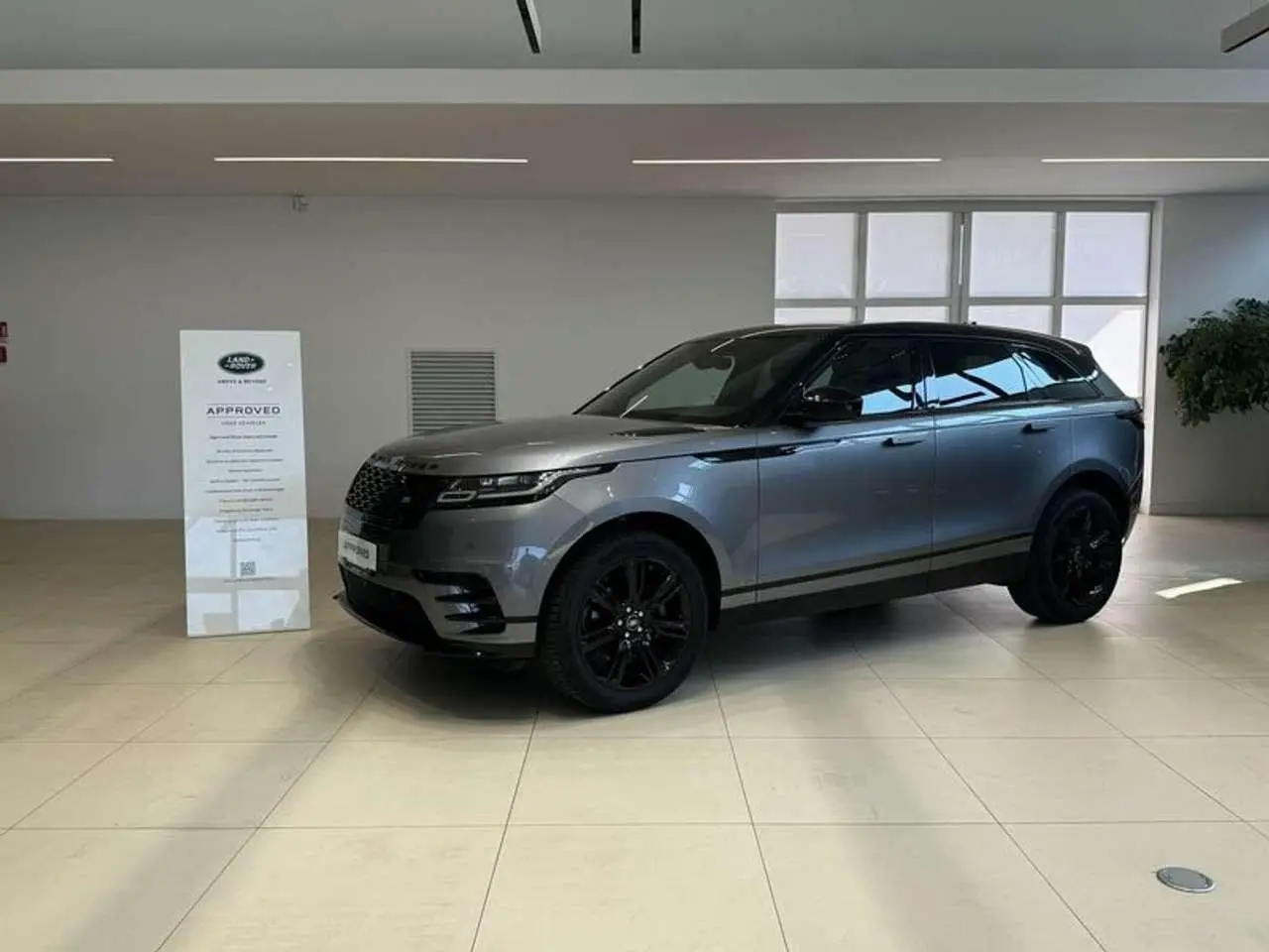 Photo 1 : Land Rover Range Rover Velar 2020 Diesel