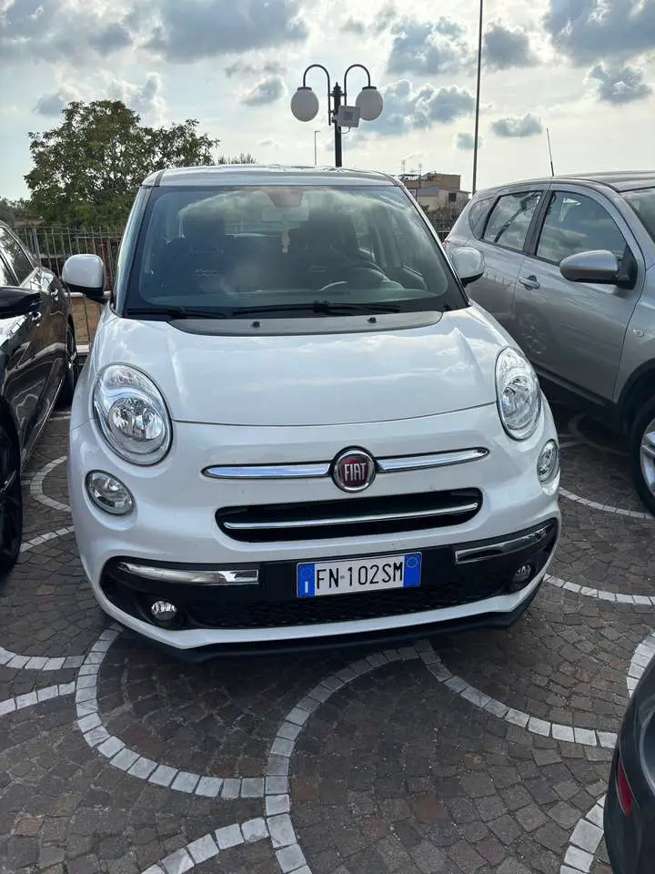 Photo 1 : Fiat 500l 2018 Petrol