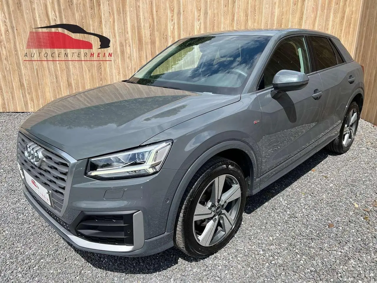 Photo 1 : Audi Q2 2020 Petrol